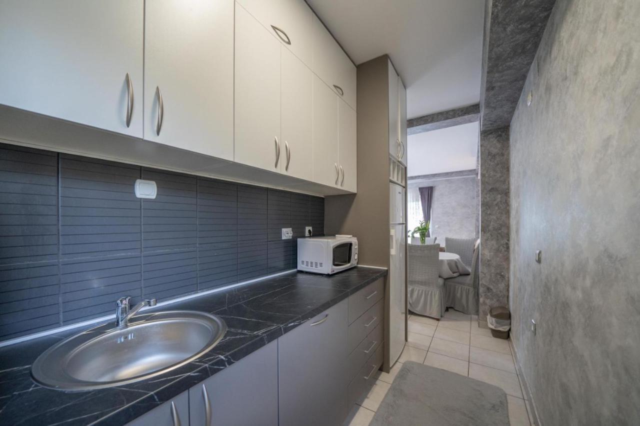 Apartman Anja Risan Exterior foto