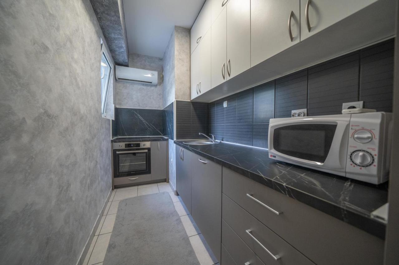 Apartman Anja Risan Exterior foto